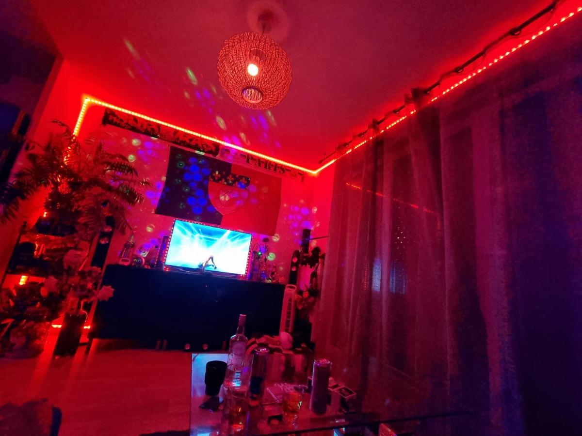 Love Room Sexy Love Cosy Lib Proche Centre Gare A Pied 오네수부아 외부 사진