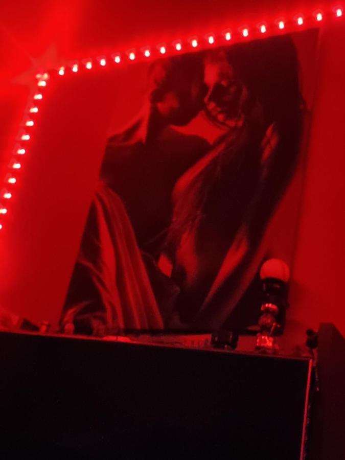 Love Room Sexy Love Cosy Lib Proche Centre Gare A Pied 오네수부아 외부 사진